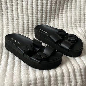 🔥 Platform Buckle